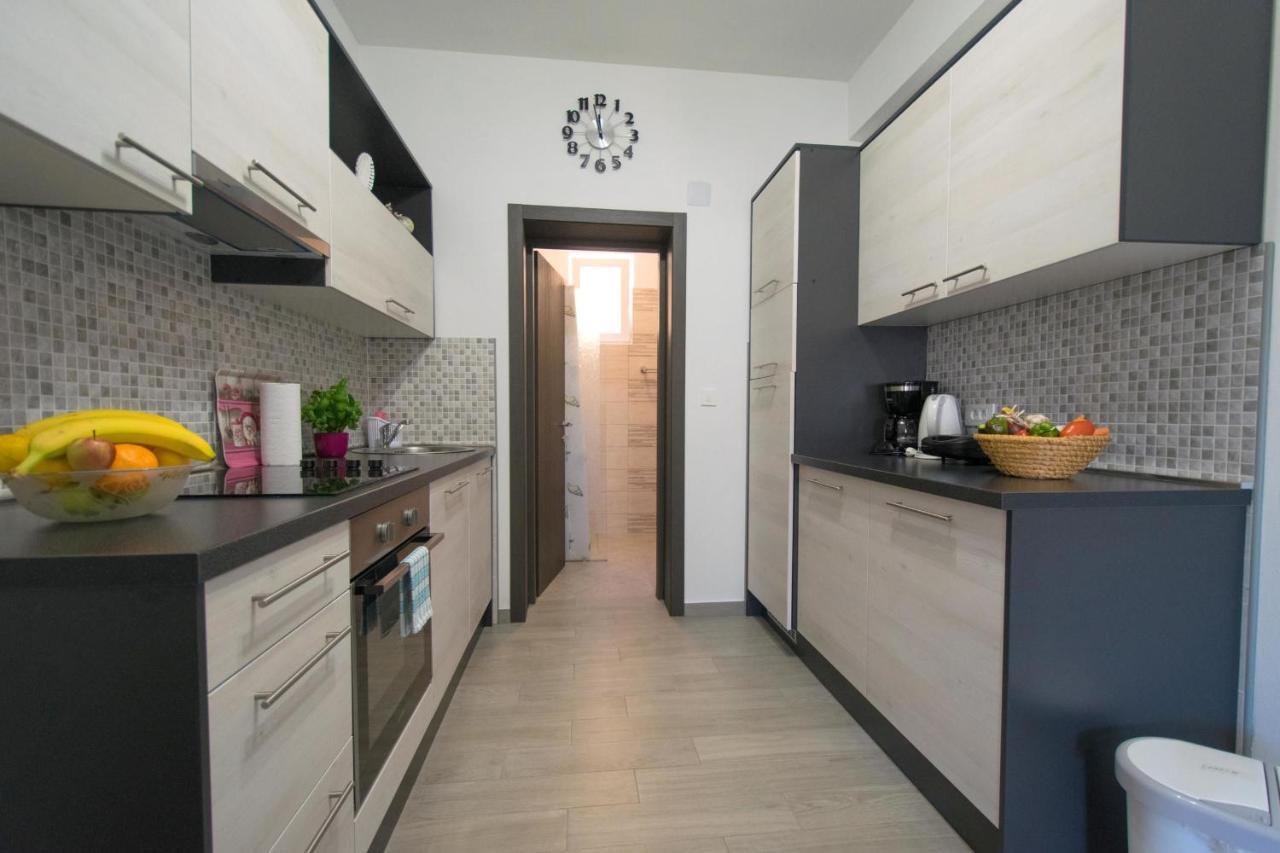 Apartments Mladenka Malinska Εξωτερικό φωτογραφία