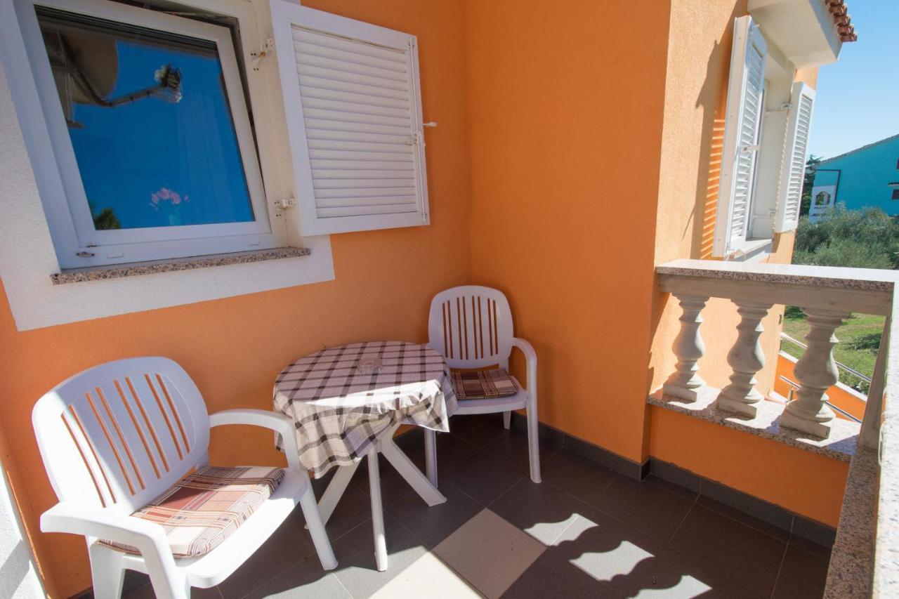 Apartments Mladenka Malinska Εξωτερικό φωτογραφία