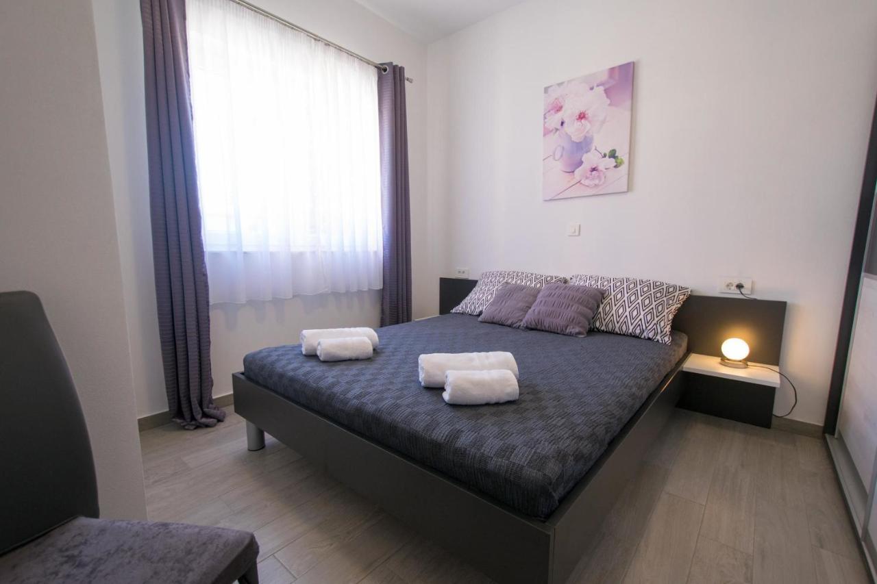 Apartments Mladenka Malinska Εξωτερικό φωτογραφία
